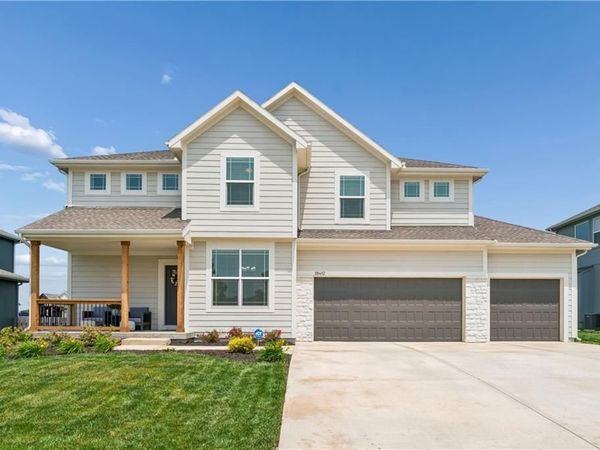 28412 W 161St Terrace, Gardner, KS 66030