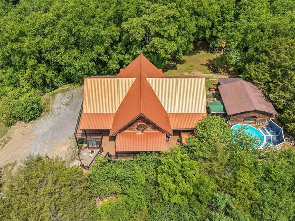 320 Cherry Hill Way, Newport, TN 37821