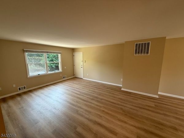 189 Spruce St, Unit 2B, Bloomfield, NJ 07003