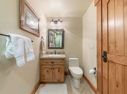 163 Bob Sherman, Truckee, CA 96161 Photo