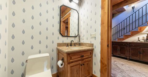 163 Bob Sherman, Truckee, CA 96161 Photo