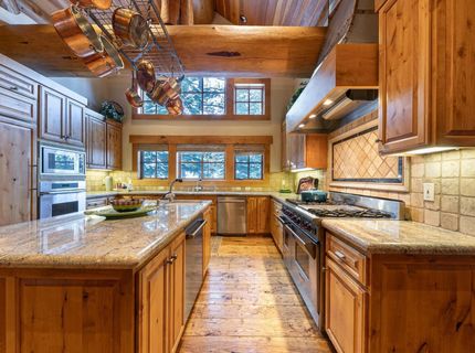 163 Bob Sherman, Truckee, CA 96161 Photo