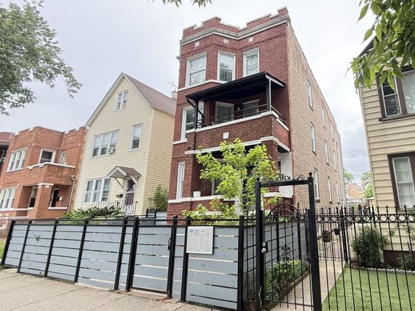 2434 N Lorel Avenue , Chicago, IL 60639