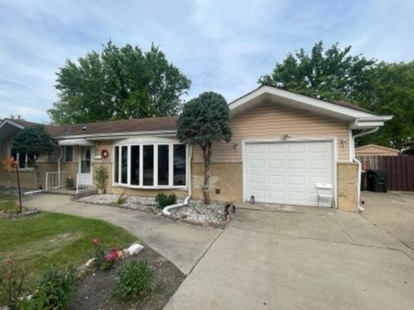 9425 MARGAIL Avenue, Des Plaines, IL 60016
