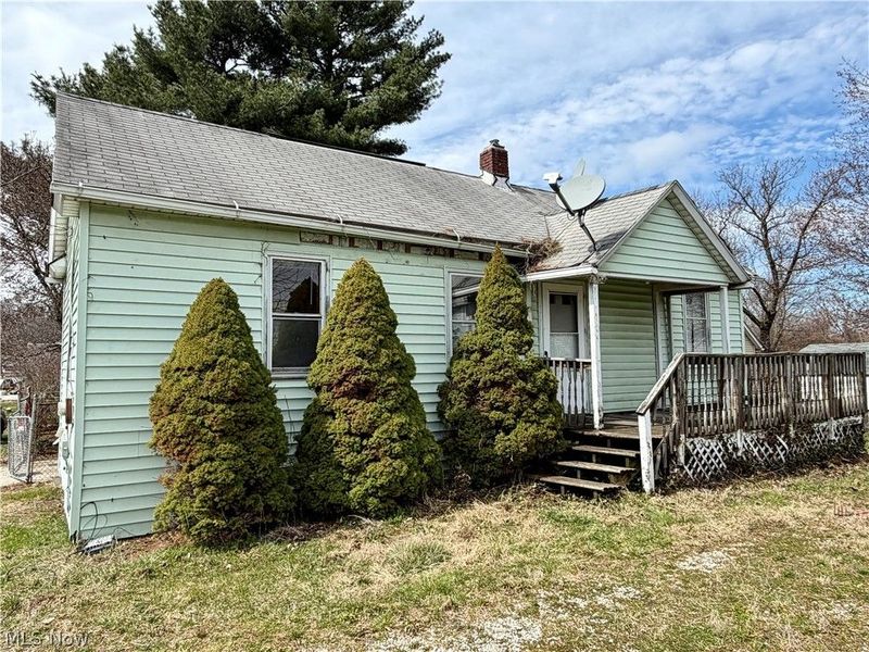 1304 Lakeshore Boulevard, Akron, OH 44301 Photo 2