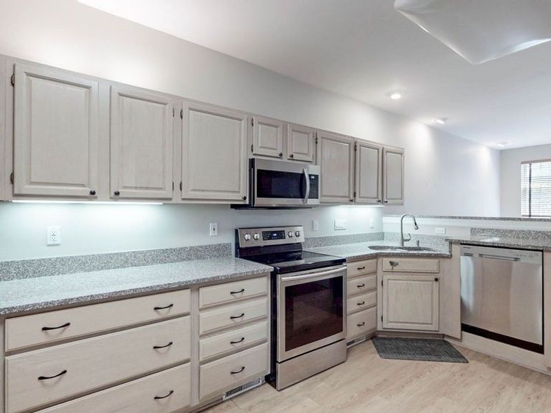 3158 Richmond Road, Unit 3158, Beachwood, OH 44122 Photo 24