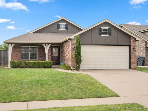 4009 W 104th Place S, Tulsa, OK 74132