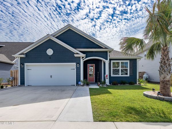 416 Edgewater Way , Surf City, NC 28445