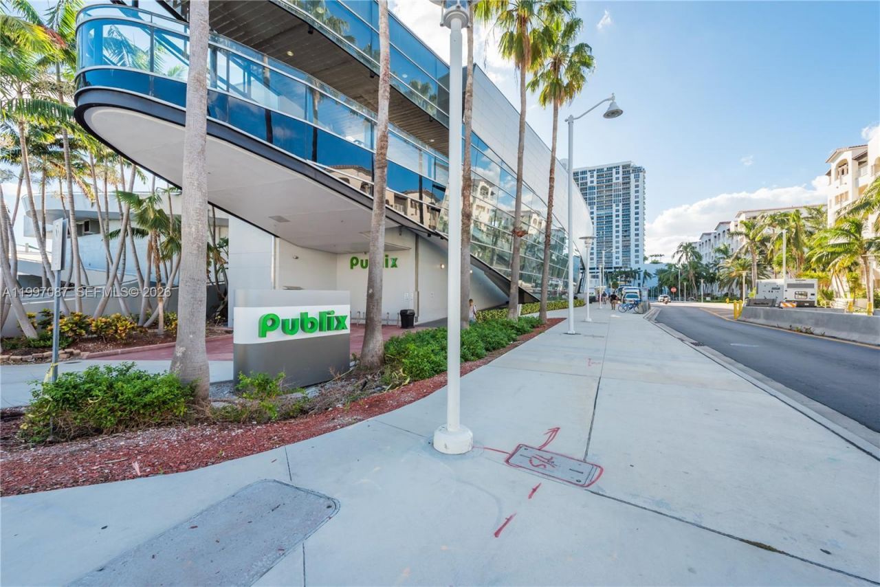 1405 Lenox Ave , Miami Beach, FL 33139 Photo