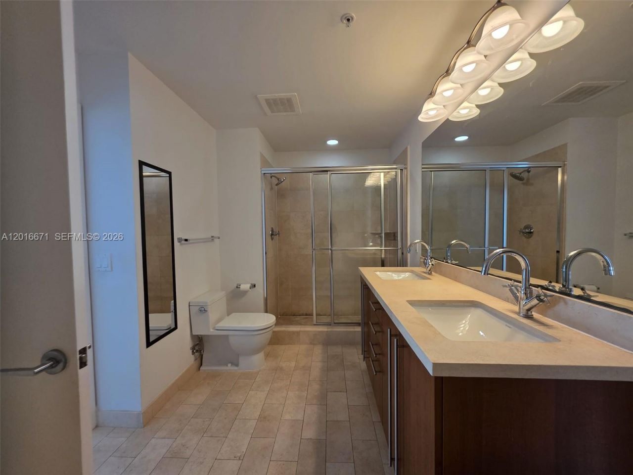 1111 SW 1st Ave, Unit 1823-N, Miami, FL 33130 Photo