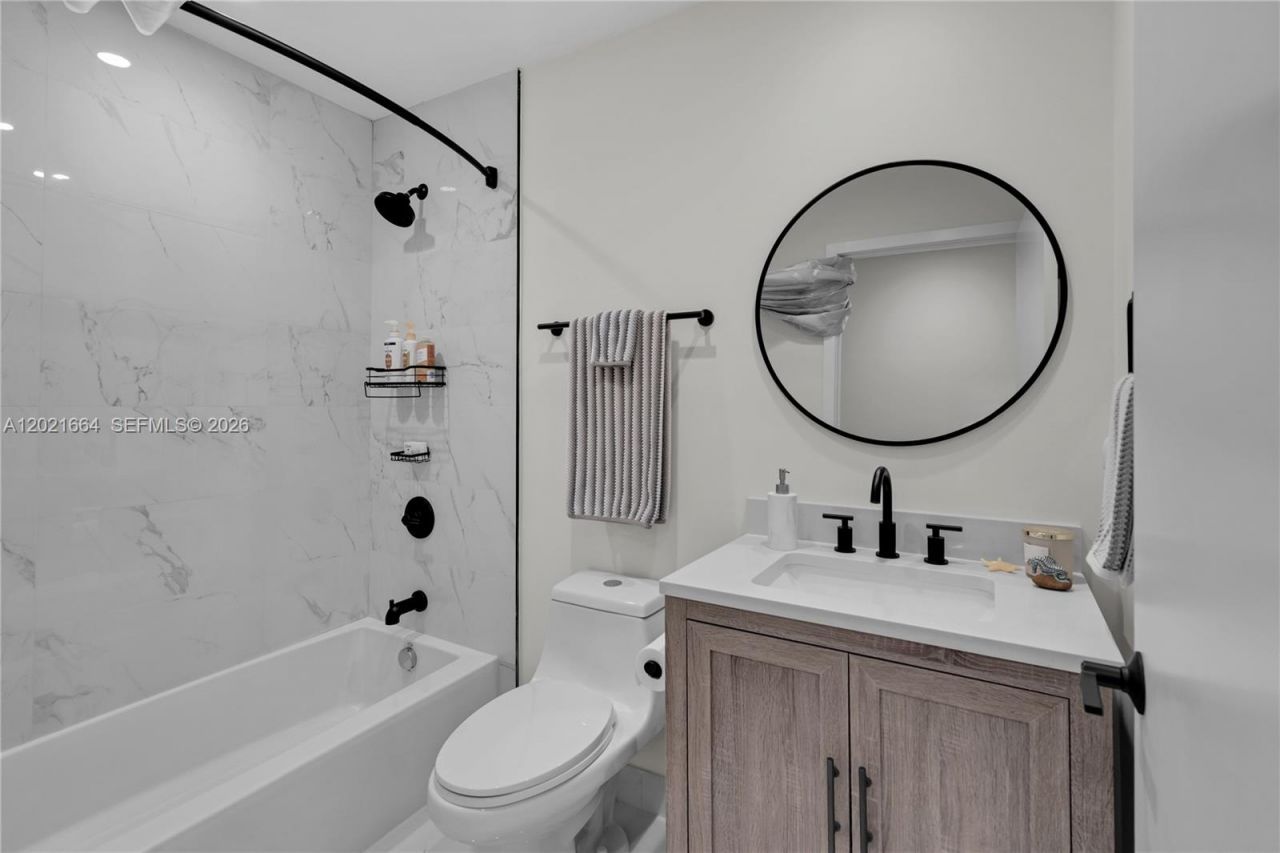 1786 SW 9th St , Unit 1, Miami, FL 33135 Photo