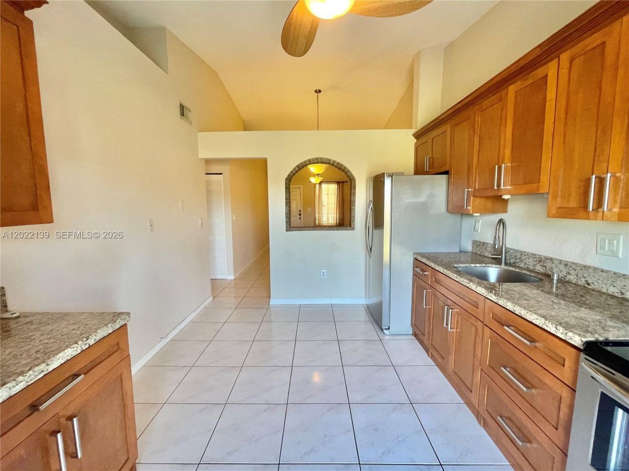 6912 NW 179th St , Unit 2043, Hialeah, FL 33015 Photo