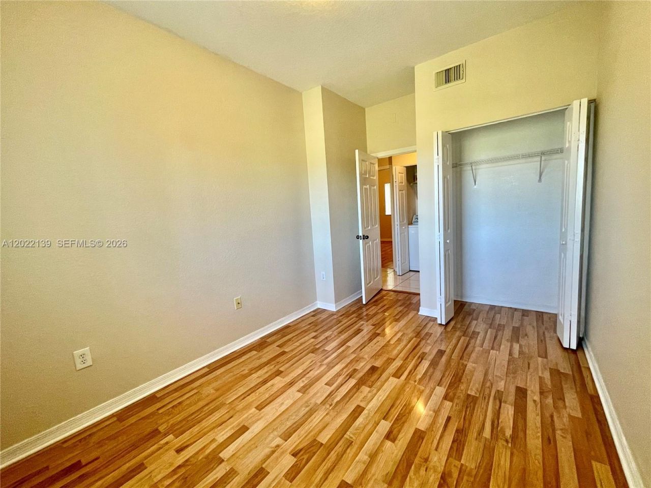 6912 NW 179th St , Unit 2043, Hialeah, FL 33015 Photo