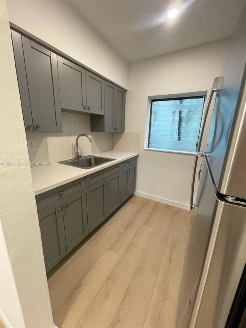 544 Michigan Ave , Unit 10, Miami Beach, FL 33139 Photo