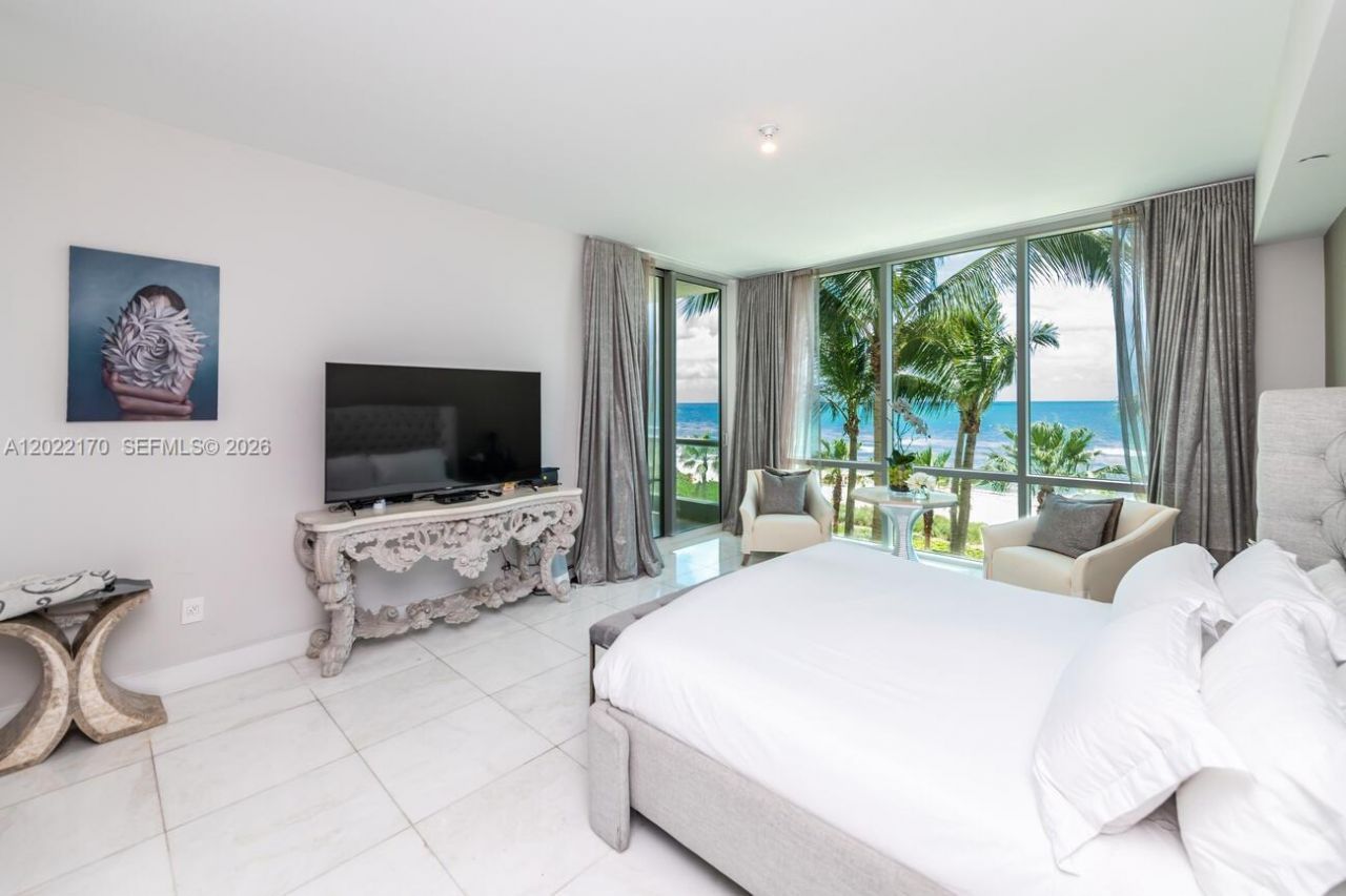 16051 Collins Ave , Unit 404, Sunny Isles Beach, FL 33160 Photo