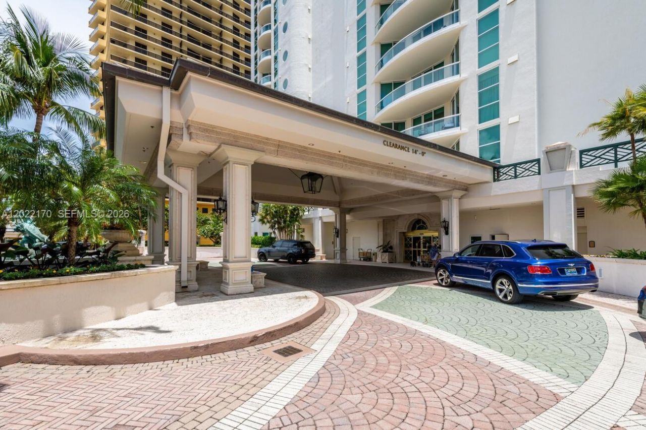 16051 Collins Ave , Unit 404, Sunny Isles Beach, FL 33160 Photo