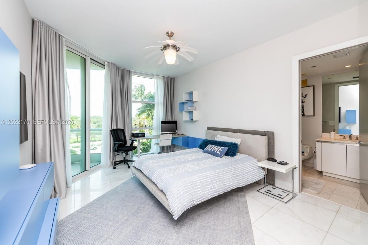 16051 Collins Ave , Unit 404, Sunny Isles Beach, FL 33160 Photo