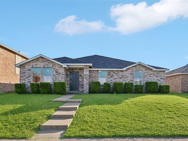 3037 Paint Brush Place, Lancaster, TX 75134