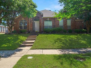10910 Blackberry Lane, Frisco, TX 75033