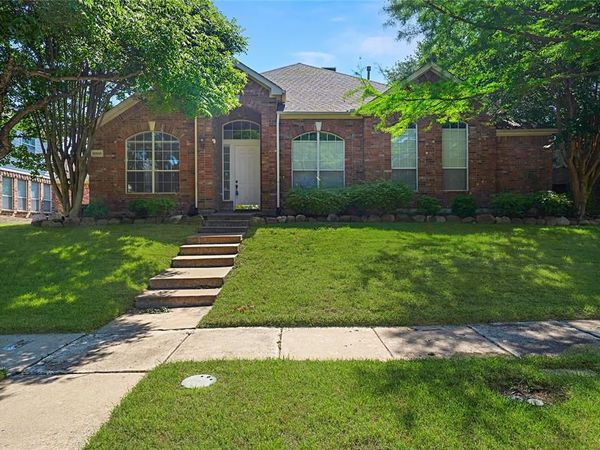 10910 Blackberry Lane, Frisco, TX 75033