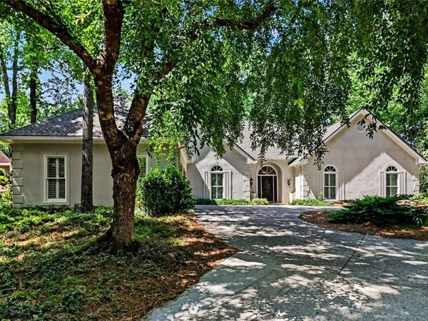 2565 Fairview Drive , Cumming, GA 30041