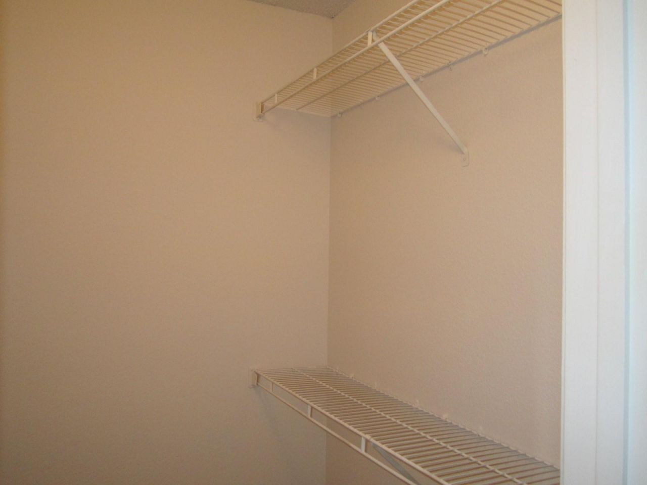 3310 N Pinewalk Drive N, Unit 1812, Margate, FL 33063 Photo