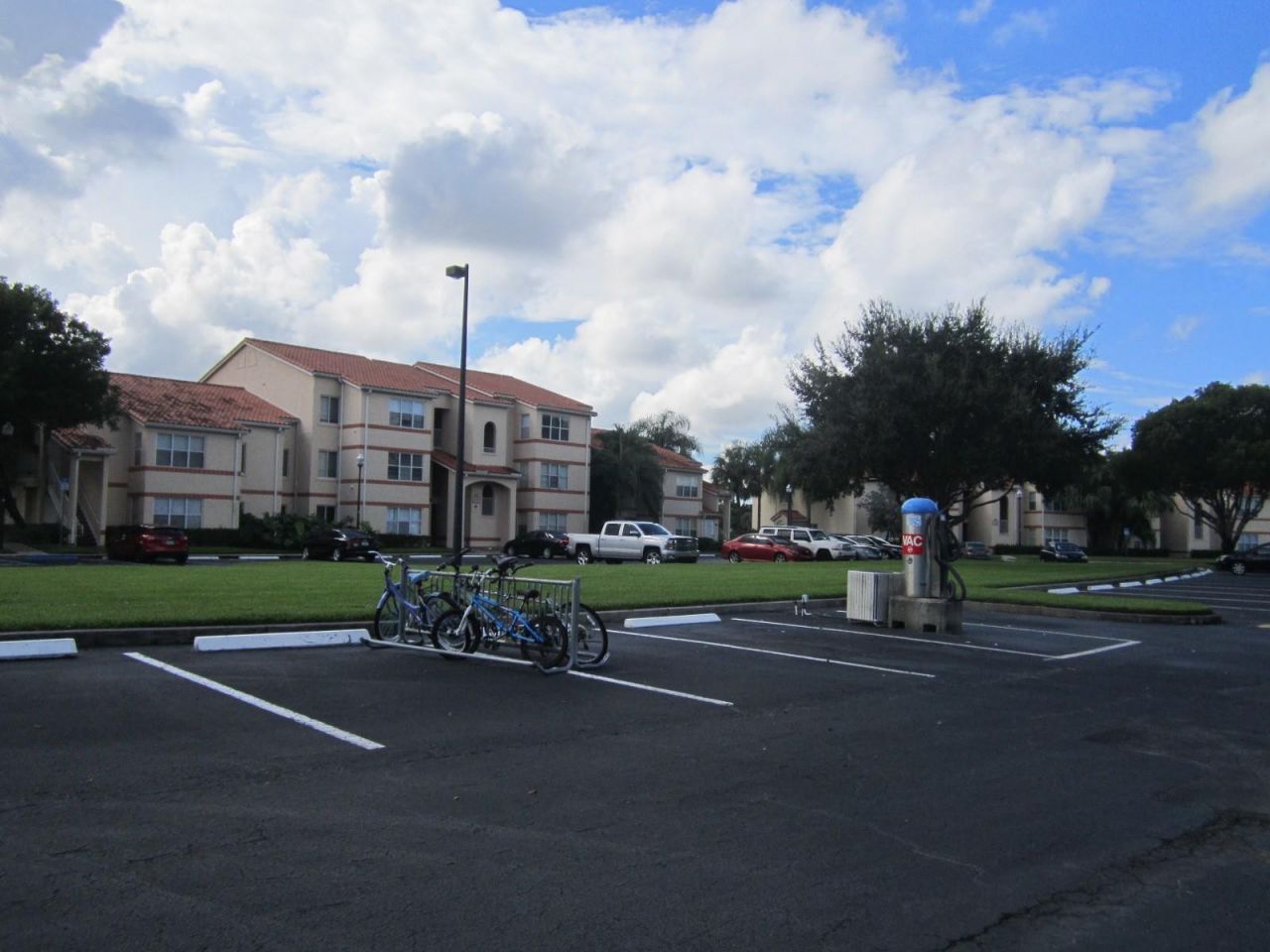 3310 N Pinewalk Drive N, Unit 1812, Margate, FL 33063 Photo
