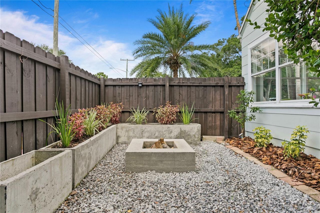 1101 11th Street N, Saint Petersburg, FL 33705 Photo