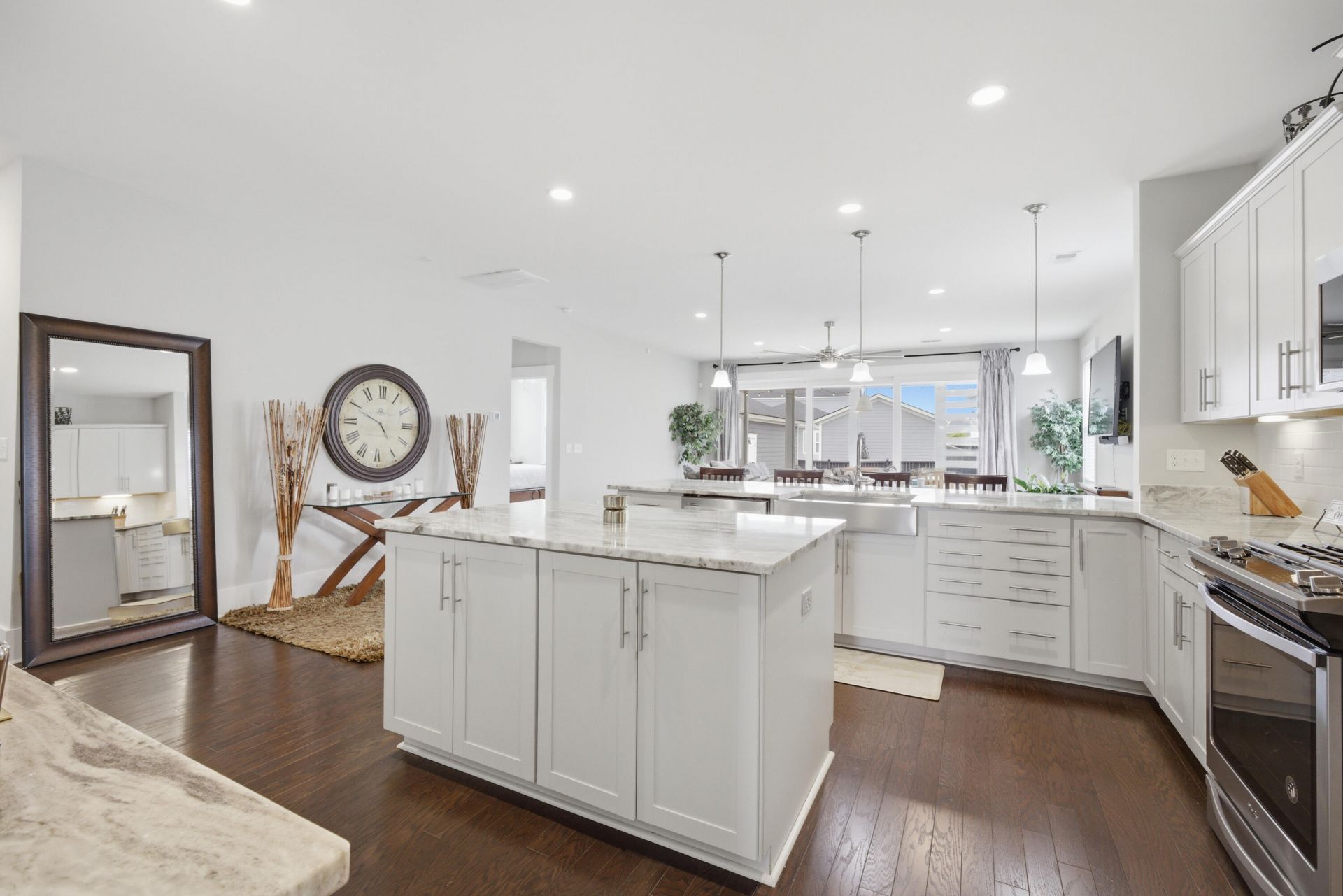 123 Hewitt Street Photo 14