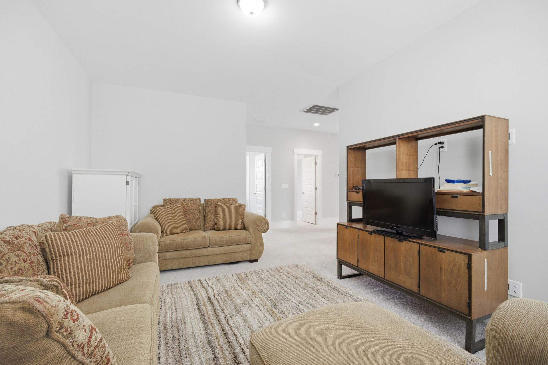 123 Hewitt Street Photo 29