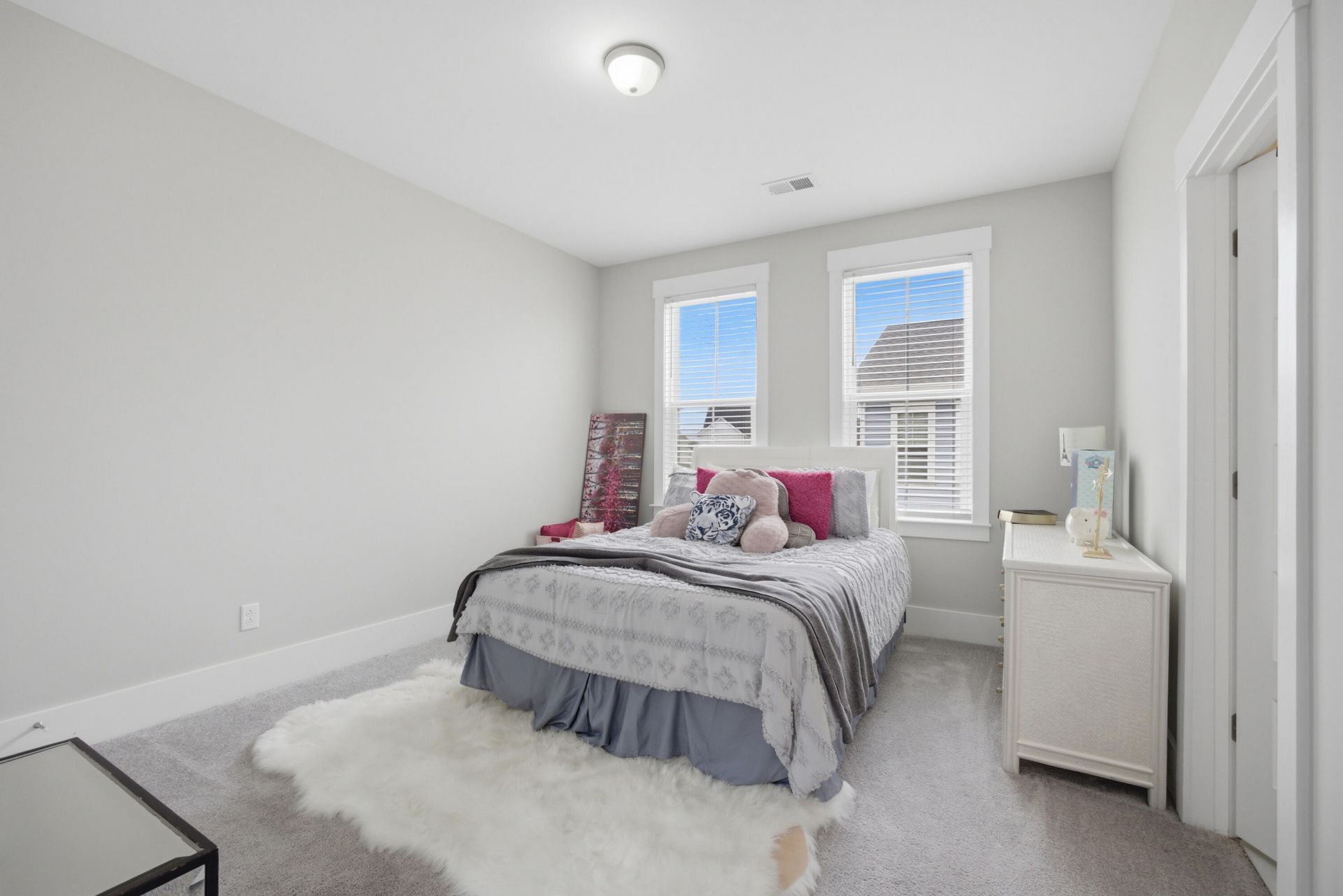123 Hewitt Street Photo 31