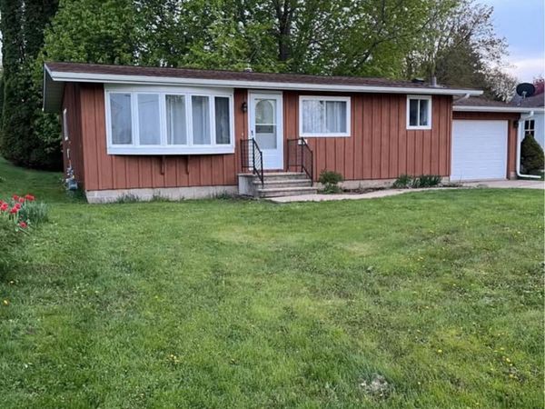322 W Prairie Avenue, Mabel, MN 55954