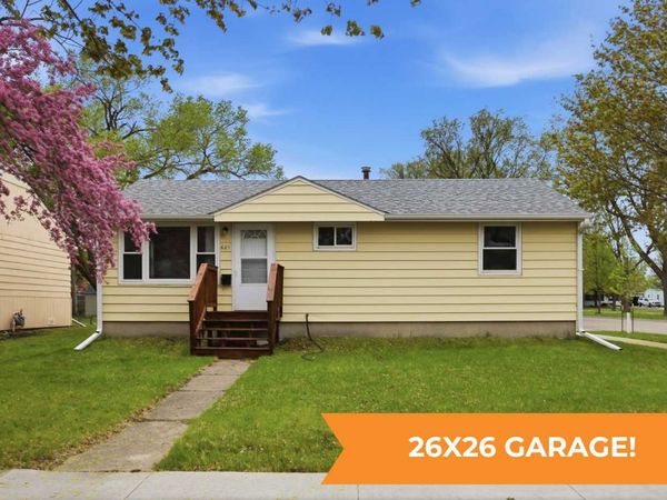 621 19th Street N, Moorhead, MN 56560