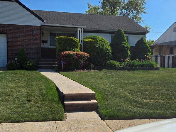 2127 Leighton Road , Elmont, NY 11003