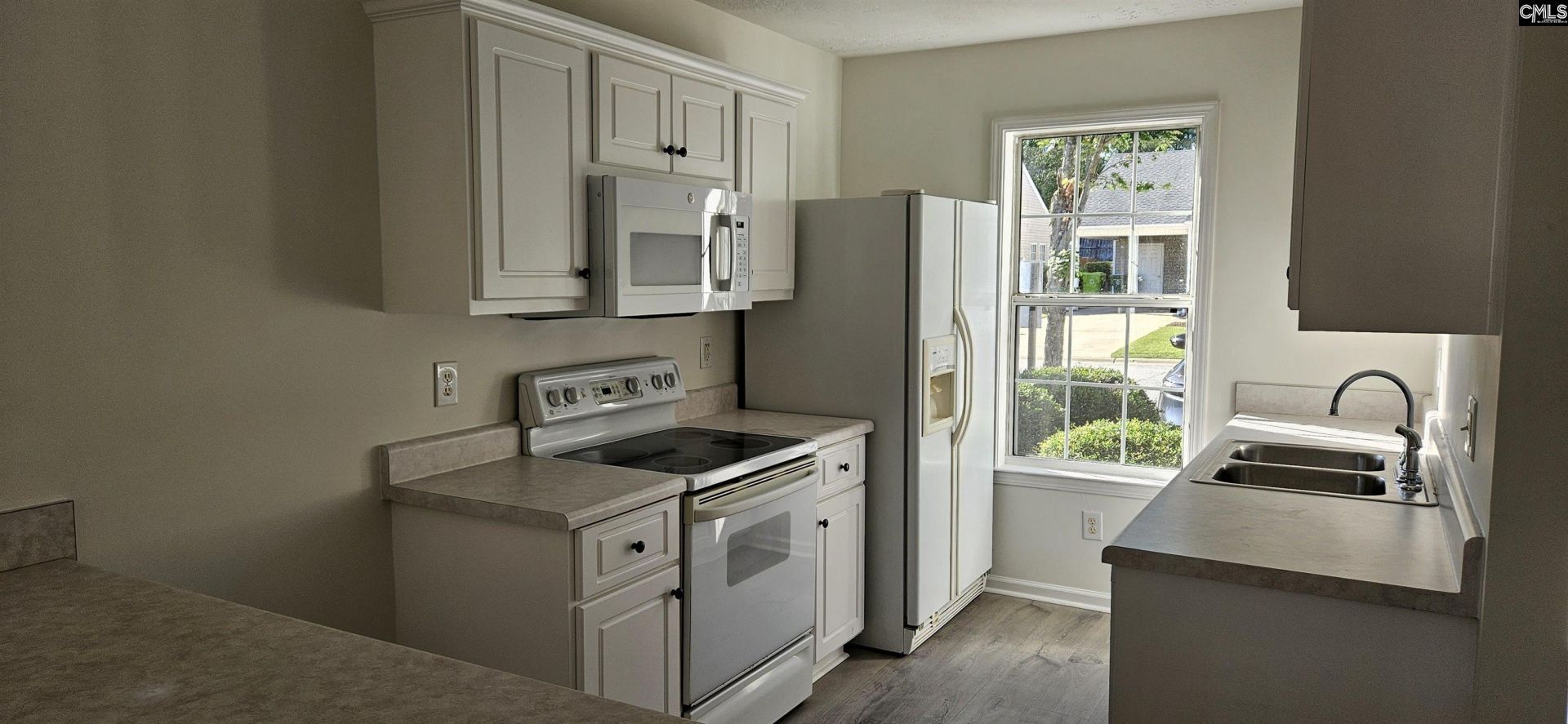 125 Cedar Glen Lane  Photo 4