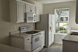 125 Cedar Glen Lane  photo 4