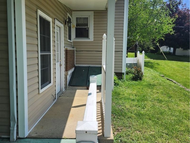 674 S Monroe Street, Millersburg, OH 44654 Photo 3