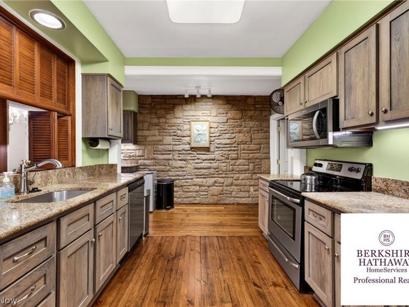 3555 Birch Tree Path, Cleveland Heights, OH 44121 Photo 16