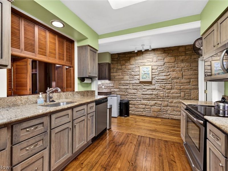 3555 Birch Tree Path, Cleveland Heights, OH 44121 Photo 18
