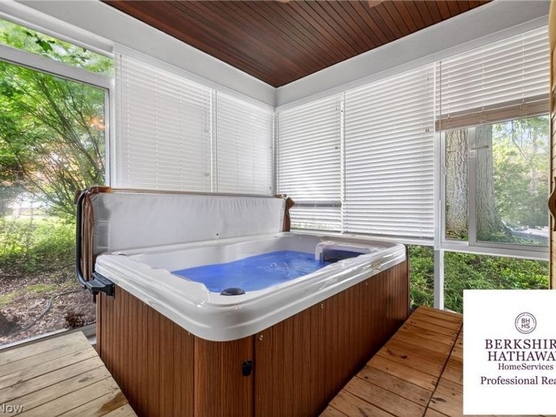 3555 Birch Tree Path, Cleveland Heights, OH 44121 Photo 7
