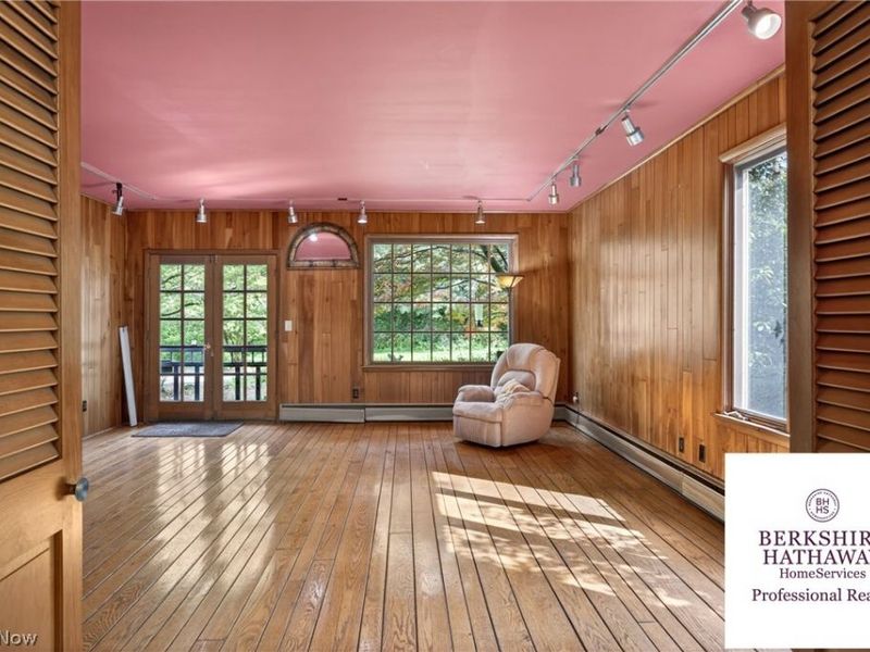 3555 Birch Tree Path, Cleveland Heights, OH 44121 Photo 9