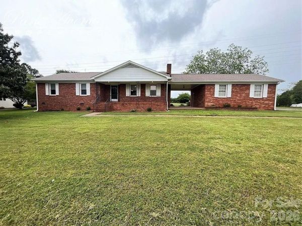 16924 Knoxwood Drive, Huntersville, NC 28078