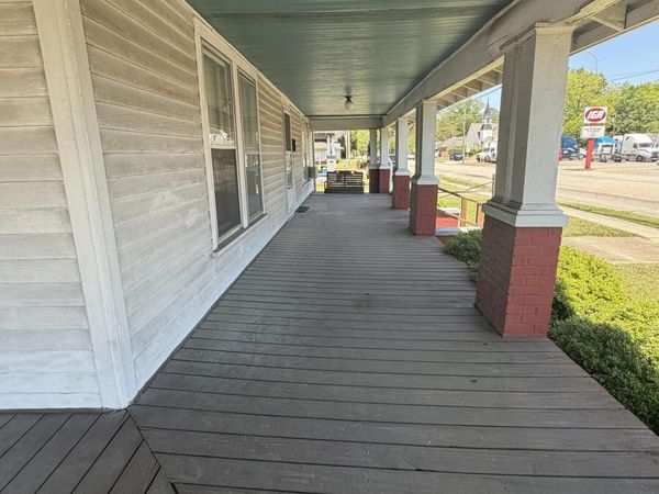 209 N Pollock Street , Selma, NC 27576