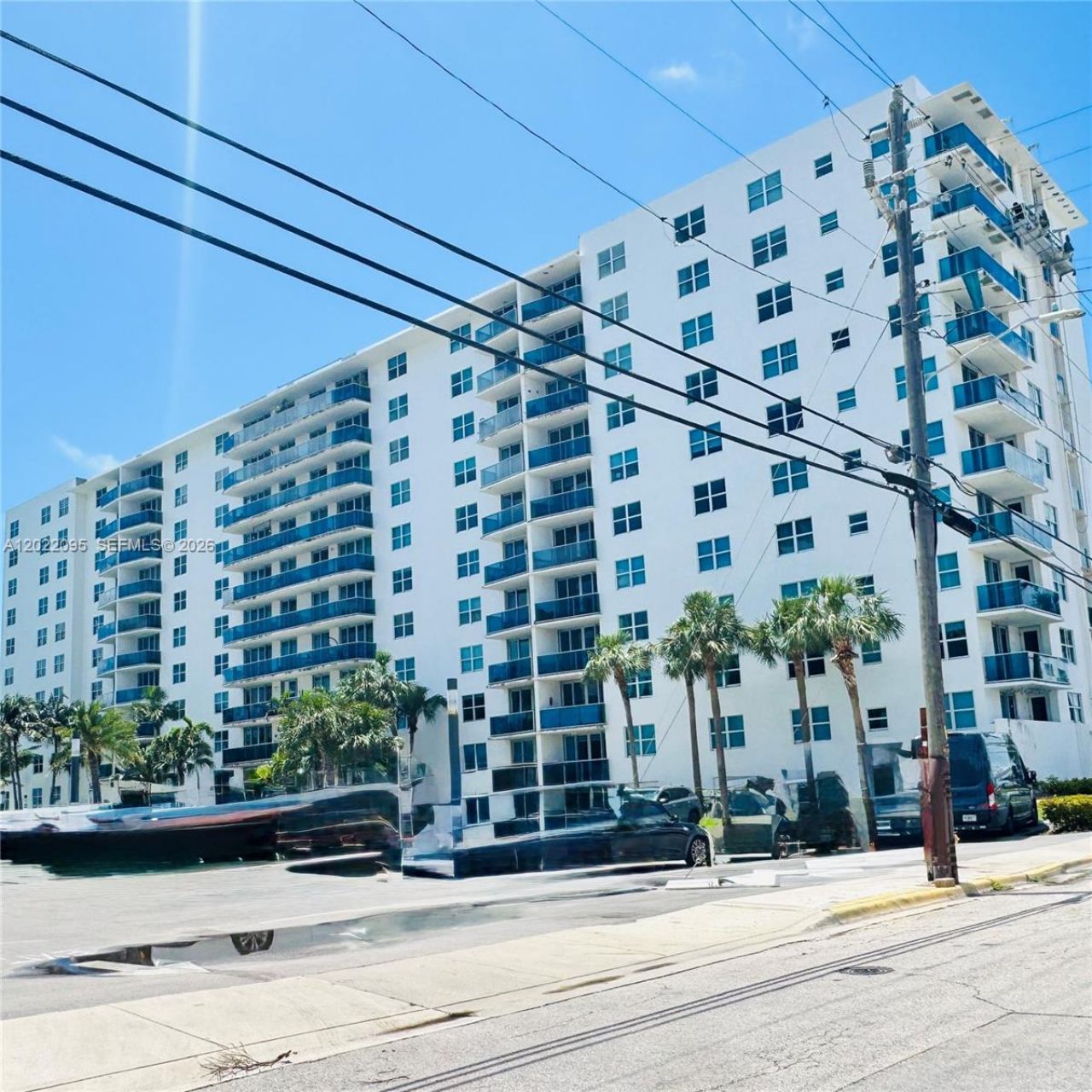 7501 E Treasure Dr , Unit 7R, North Bay Village, FL 33141 Photo