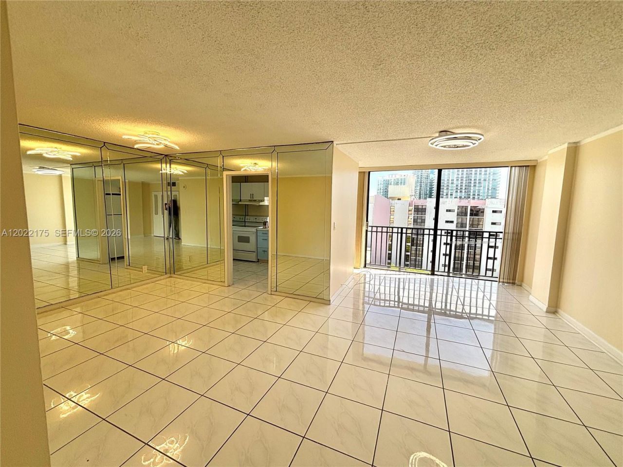 17011 N Bay Rd, Unit 1018, Sunny Isles Beach, FL 33160 Photo