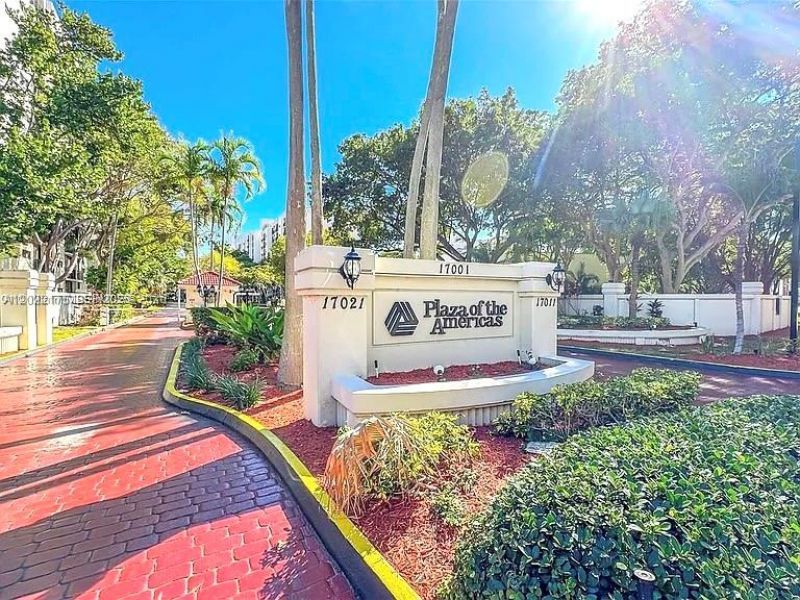 17011 N Bay Rd , Unit 1018, Sunny Isles Beach, FL 33160 Photo