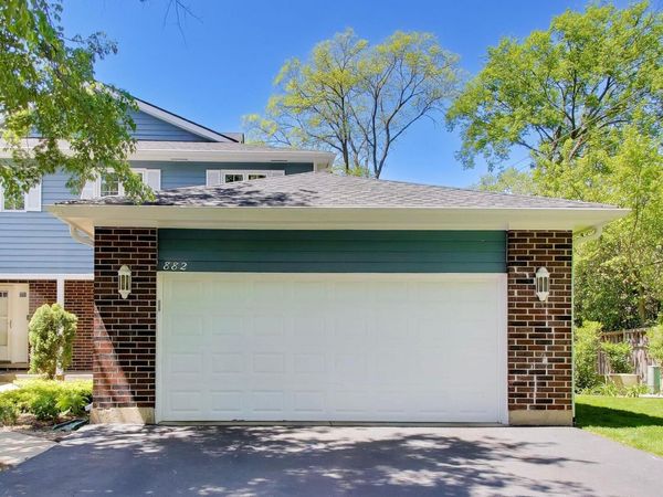 882 Poplar Lane , Deerfield, IL 60015