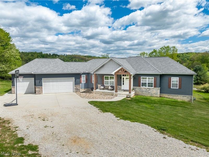 5 Choctaw Trail, Malvern, OH 44644 Photo 1