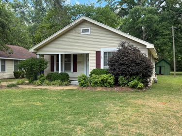 122 N Columbia St., Pontotoc, MS 38863