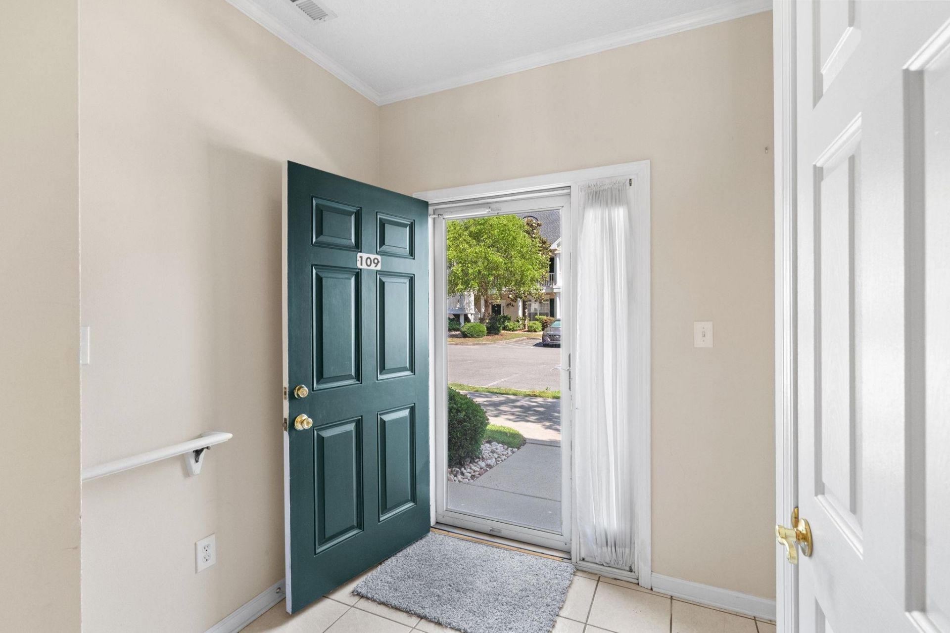 130 Scotch Broom Dr. Photo 4